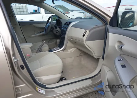 2010 Toyota Corolla Le z USA, uszkodzony, nr VIN 2T1BU4EE2AC279872